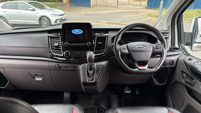 Ford Transit Custom 300 L2 Diesel Fwd 2.0 EcoBlue 170ps Low Roof D/Cab Limited Van Auto